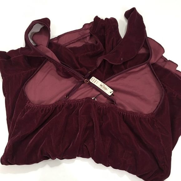 Victoria’s Secret Velvet ruffle Romper medium - Picture 6 of 6